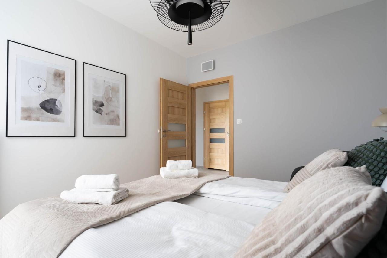 Symphony Modern Tower Apartamenty 格丁尼亚 外观 照片