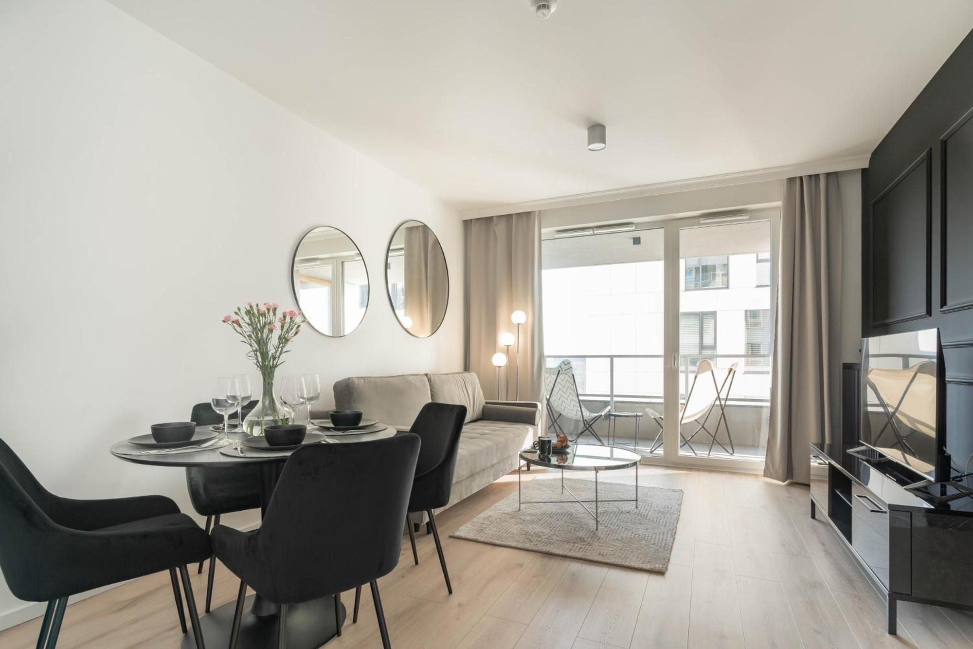 Symphony Modern Tower Apartamenty 格丁尼亚 外观 照片